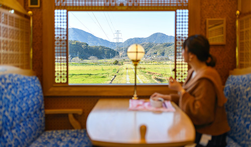 福岡県・筑豊を走るかわいいグルメ列車の旅